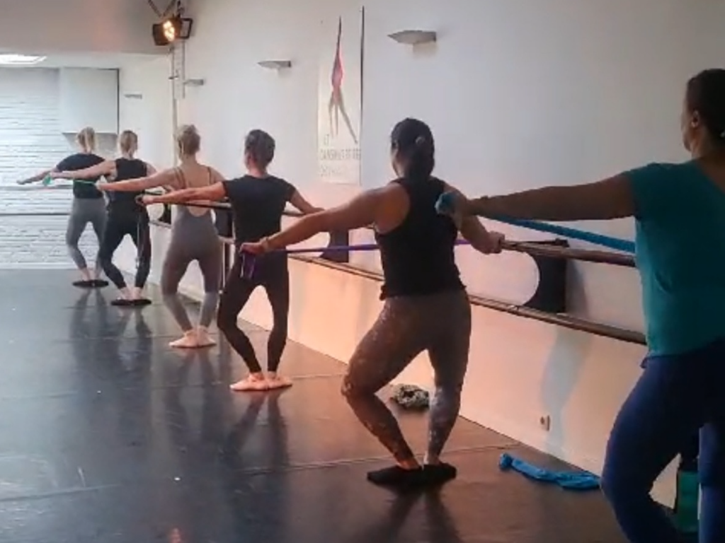 Barre Workout dansles voor volwassenen bij Het Danskwartier Den Haag